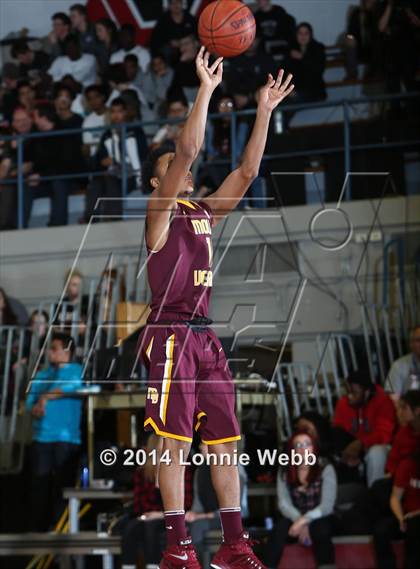 Thumbnail 2 in Mt. Vernon vs Jasper Place (REB Invitational) photogallery.