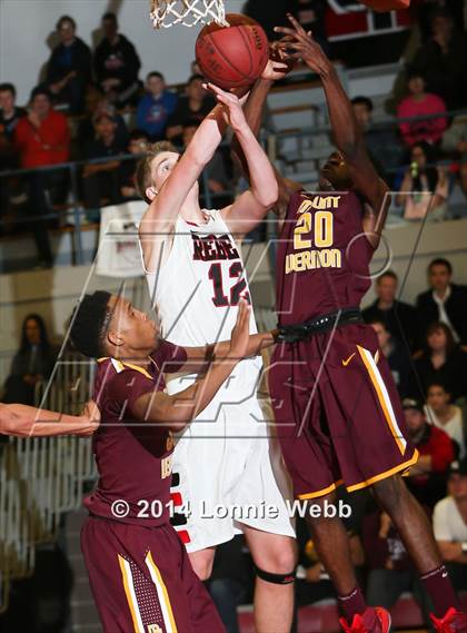 Thumbnail 2 in Mt. Vernon vs Jasper Place (REB Invitational) photogallery.
