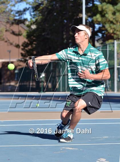 Thumbnail 1 in Incline @ South Tahoe photogallery.