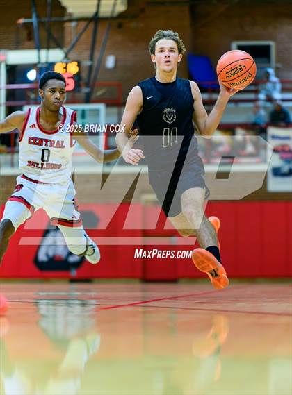 Thumbnail 2 in JV: Link Academy @ Central photogallery.