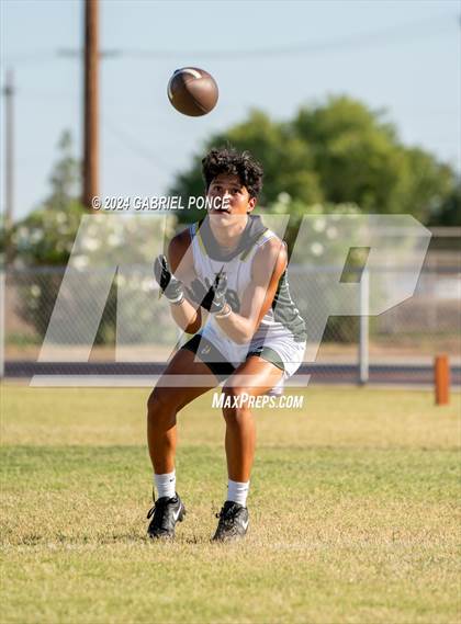 Thumbnail 2 in Holtville vs Southwest EC (7 on 7) photogallery.