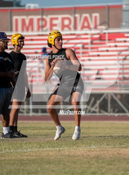Thumbnail 3 in Holtville vs Southwest EC (7 on 7) photogallery.