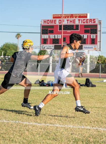 Thumbnail 2 in Holtville vs Southwest EC (7 on 7) photogallery.
