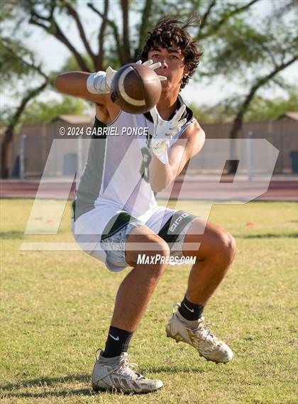 Thumbnail 1 in Holtville vs Southwest EC (7 on 7) photogallery.