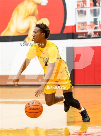 Thumbnail 1 in Slidell vs Western Hills (Bank of Mineral Wells Mountaineer Classic) photogallery.