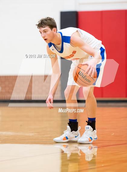 Thumbnail 3 in Slidell vs Western Hills (Bank of Mineral Wells Mountaineer Classic) photogallery.