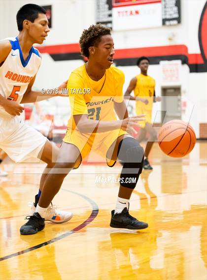 Thumbnail 3 in Slidell vs Western Hills (Bank of Mineral Wells Mountaineer Classic) photogallery.