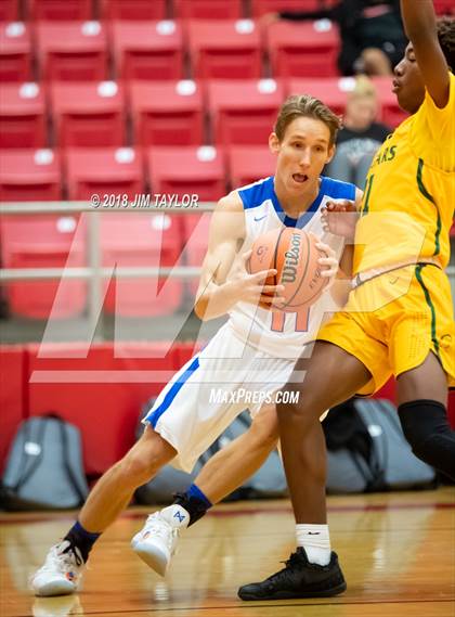 Thumbnail 2 in Slidell vs Western Hills (Bank of Mineral Wells Mountaineer Classic) photogallery.