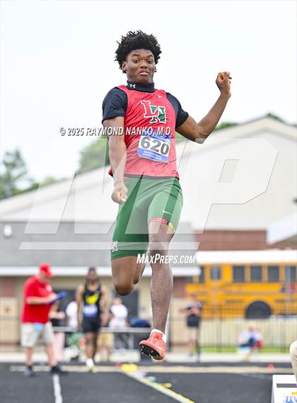 Thumbnail 2 in IHSAA Finals (Long Jump) photogallery.