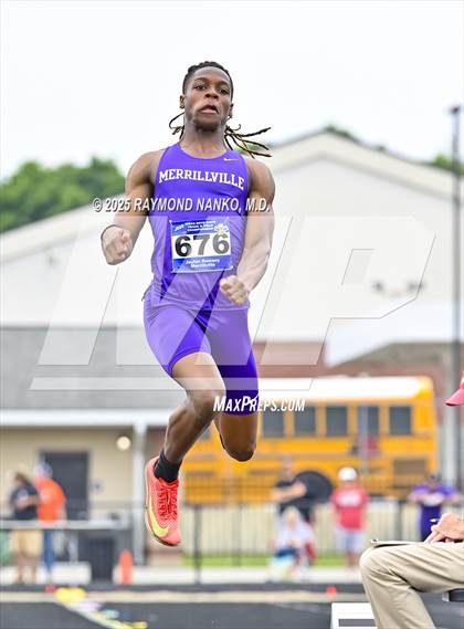Thumbnail 3 in IHSAA Finals (Long Jump) photogallery.