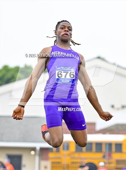 Thumbnail 1 in IHSAA Finals (Long Jump) photogallery.