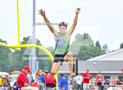 Thumbnail 1 in IHSAA Finals (Long Jump) photogallery.
