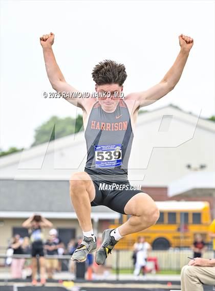 Thumbnail 3 in IHSAA Finals (Long Jump) photogallery.