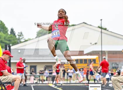 Thumbnail 1 in IHSAA Finals (Long Jump) photogallery.