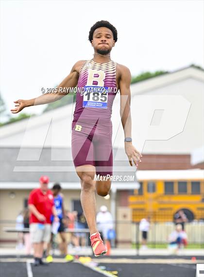 Thumbnail 1 in IHSAA Finals (Long Jump) photogallery.