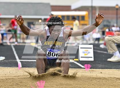 Thumbnail 2 in IHSAA Finals (Long Jump) photogallery.