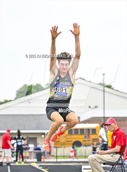 Thumbnail 2 in IHSAA Finals (Long Jump) photogallery.