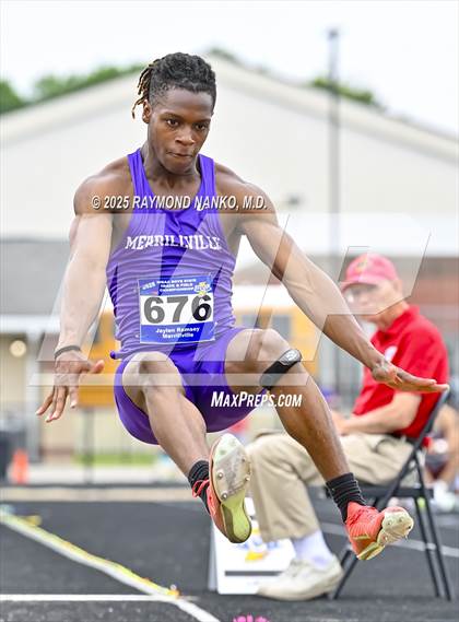 Thumbnail 3 in IHSAA Finals (Long Jump) photogallery.