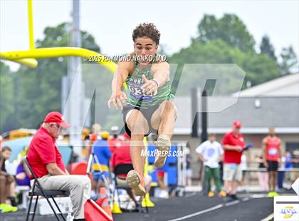 Thumbnail 3 in IHSAA Finals (Long Jump) photogallery.