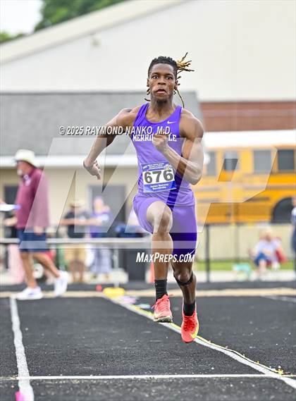 Thumbnail 2 in IHSAA Finals (Long Jump) photogallery.