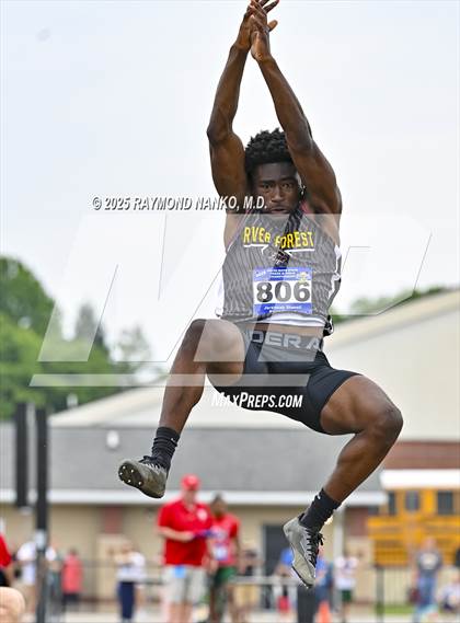 Thumbnail 1 in IHSAA Finals (Long Jump) photogallery.