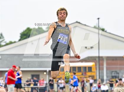 Thumbnail 3 in IHSAA Finals (Long Jump) photogallery.