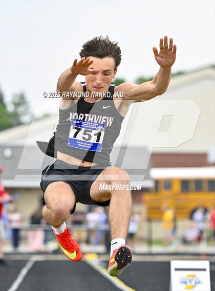 Thumbnail 2 in IHSAA Finals (Long Jump) photogallery.