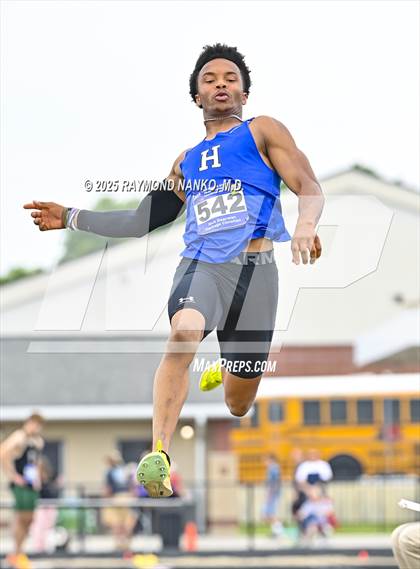 Thumbnail 1 in IHSAA Finals (Long Jump) photogallery.