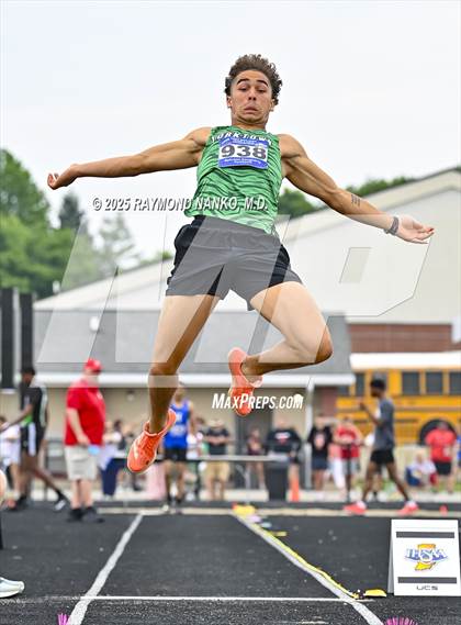 Thumbnail 1 in IHSAA Finals (Long Jump) photogallery.