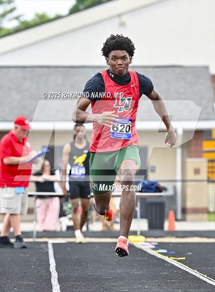 Thumbnail 3 in IHSAA Finals (Long Jump) photogallery.