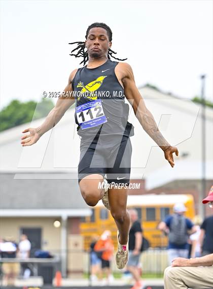 Thumbnail 1 in IHSAA Finals (Long Jump) photogallery.