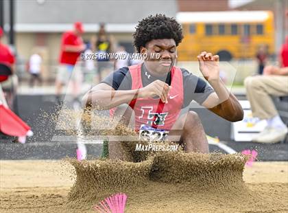 Thumbnail 2 in IHSAA Finals (Long Jump) photogallery.