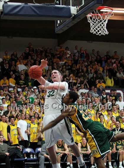 Thumbnail 1 in De La Salle vs. San Ramon Valley (CIF NorCal D1 Semifinals) photogallery.