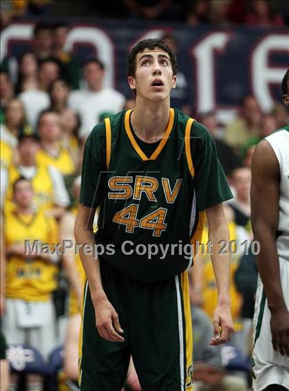 Thumbnail 2 in De La Salle vs. San Ramon Valley (CIF NorCal D1 Semifinals) photogallery.