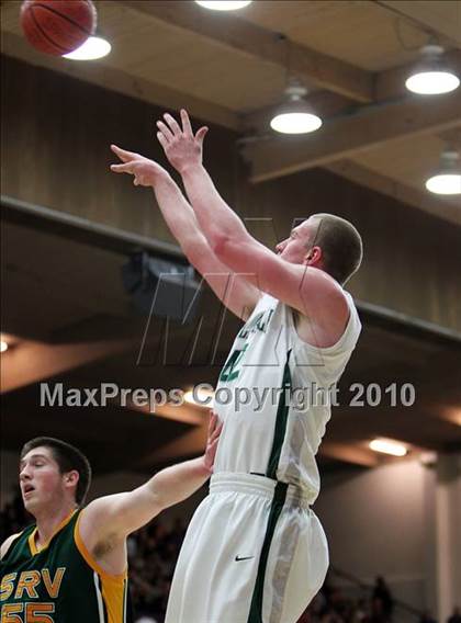 Thumbnail 1 in De La Salle vs. San Ramon Valley (CIF NorCal D1 Semifinals) photogallery.