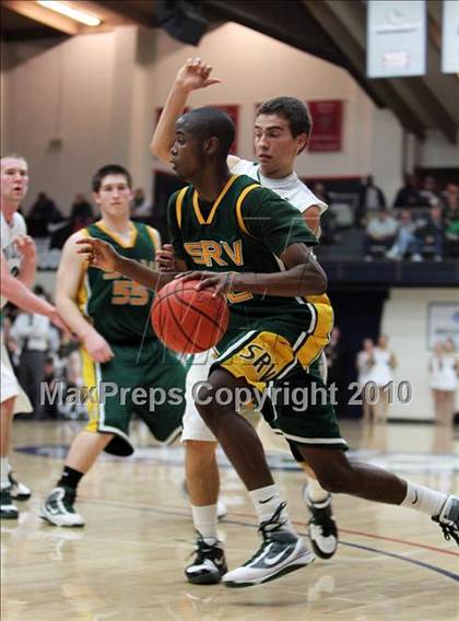 Thumbnail 3 in De La Salle vs. San Ramon Valley (CIF NorCal D1 Semifinals) photogallery.