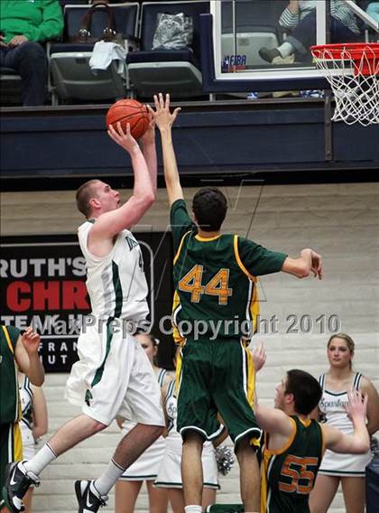 Thumbnail 3 in De La Salle vs. San Ramon Valley (CIF NorCal D1 Semifinals) photogallery.