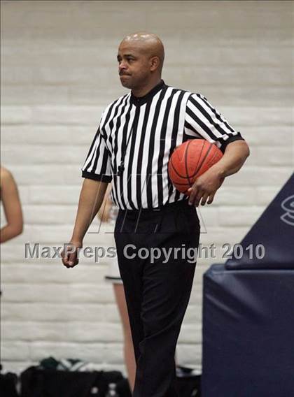 Thumbnail 3 in De La Salle vs. San Ramon Valley (CIF NorCal D1 Semifinals) photogallery.