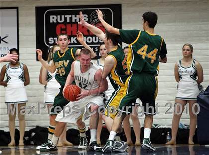 Thumbnail 2 in De La Salle vs. San Ramon Valley (CIF NorCal D1 Semifinals) photogallery.