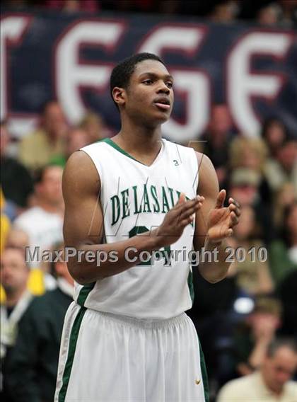 Thumbnail 3 in De La Salle vs. San Ramon Valley (CIF NorCal D1 Semifinals) photogallery.