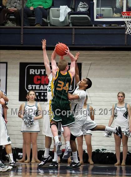 Thumbnail 3 in De La Salle vs. San Ramon Valley (CIF NorCal D1 Semifinals) photogallery.