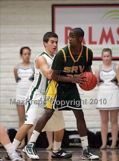 Thumbnail 3 in De La Salle vs. San Ramon Valley (CIF NorCal D1 Semifinals) photogallery.