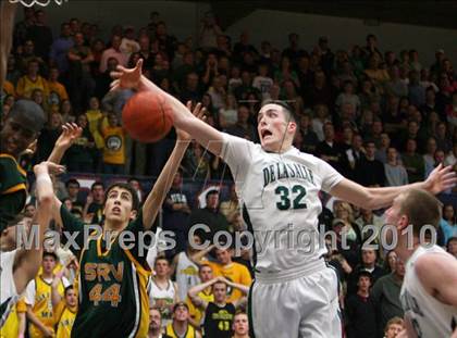Thumbnail 2 in De La Salle vs. San Ramon Valley (CIF NorCal D1 Semifinals) photogallery.