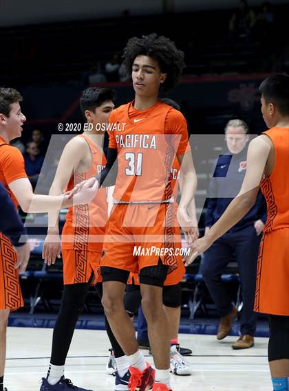 Thumbnail 3 in Salesian College Preparatory vs. Pacifica Christian/Orange County (Maxpreps MLK Classic) photogallery.