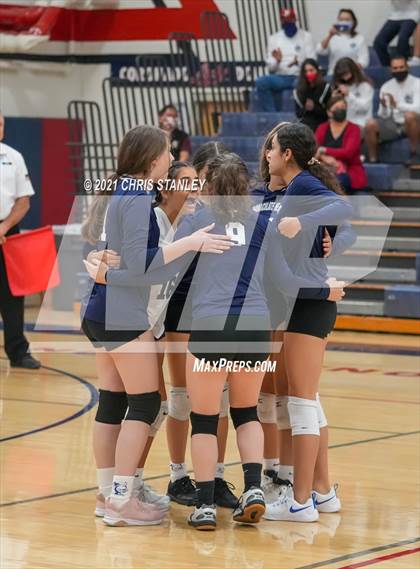Thumbnail 3 in Immaculate Heart @ Rock Point (AIA - 1A Playoffs Round 1) photogallery.