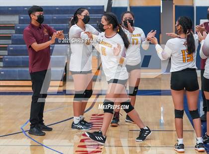 Thumbnail 1 in Immaculate Heart @ Rock Point (AIA - 1A Playoffs Round 1) photogallery.