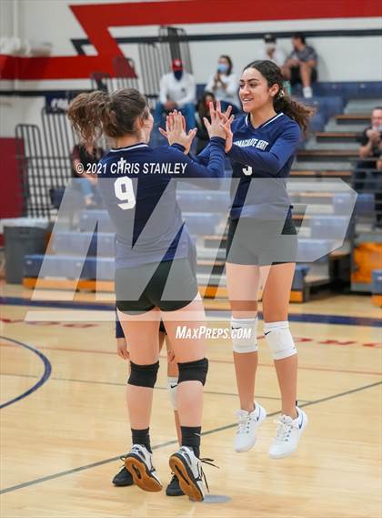 Thumbnail 3 in Immaculate Heart @ Rock Point (AIA - 1A Playoffs Round 1) photogallery.