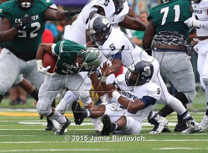 Thumbnail 3 in Cass Tech vs. Southfield (Tim Horton Prep Kickoff Classic) photogallery.