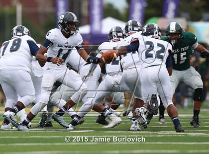 Thumbnail 3 in Cass Tech vs. Southfield (Tim Horton Prep Kickoff Classic) photogallery.