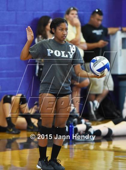 Thumbnail 2 in Long Beach Poly vs Valley Christian (Durango Fall Classic) photogallery.